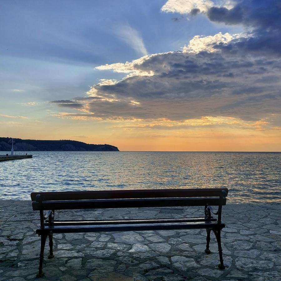 Cozy Holiday Apartment Izola Esterno foto