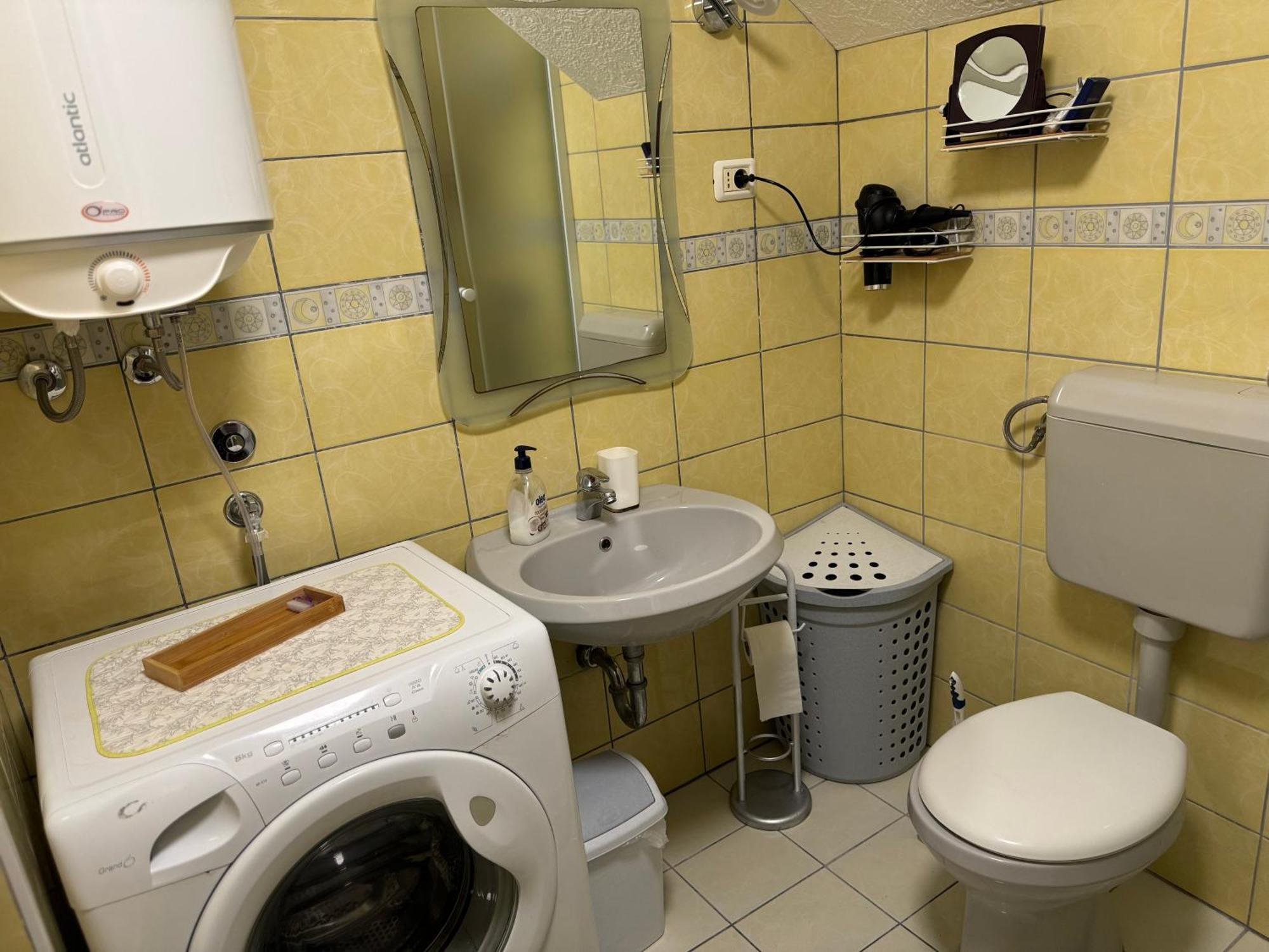 Cozy Holiday Apartment Izola Esterno foto